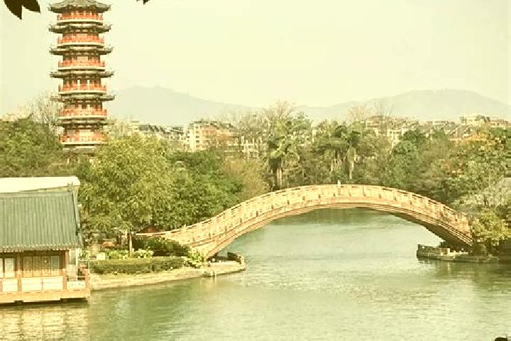 Elizabeth, 37 — Escort in Mulong, China