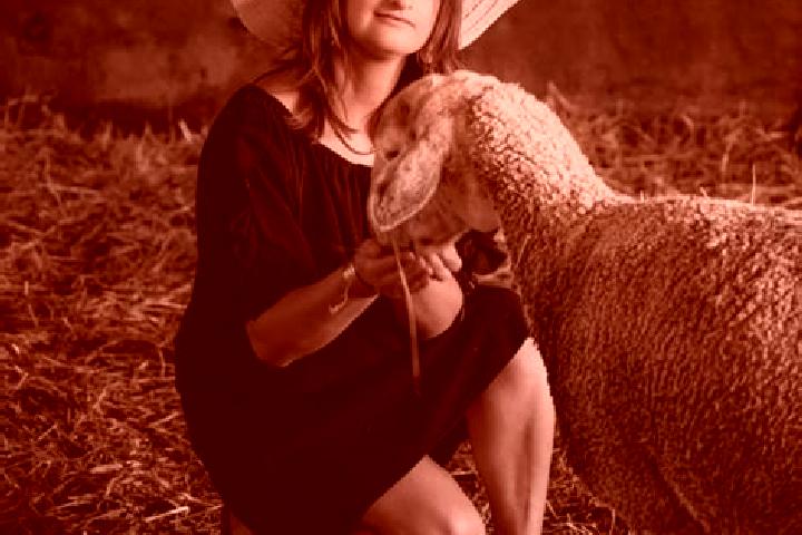 Elizabeth, 37 — Escort in Noyers-Pont-Maugis, France