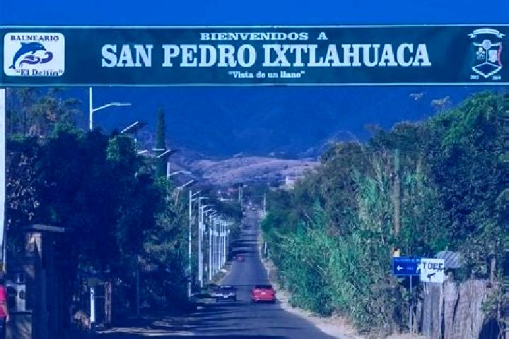 Elizabeth, 37 — Escort in San Pedro Ixtlahuaca, Mexico