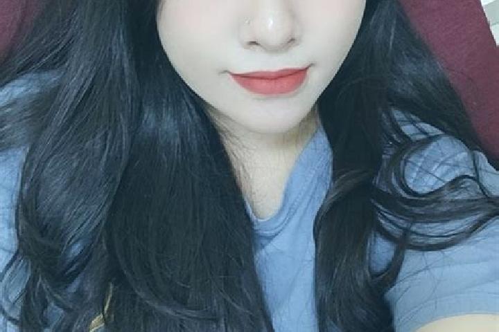 Elizabeth, 37 — Escort in Song Thao, Vietnam