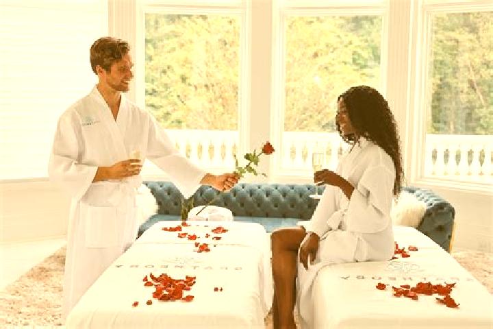 Elizabeth, 38, a black grey-eyed ebony companion based in Roye. Offering Dinner Date, Erotic Massage, Girlfriend Experience, Couples, Domination. Available f...