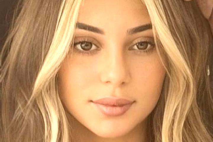 Elizabeth, 38, a blonde brown-eyed asian companion based in Gabane. Offering 69, Dinner Date, Striptease. Available for incall and outcall, day and evening d...