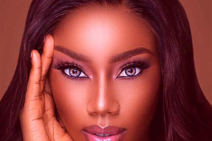 Elizabeth, 38, a brunette blue-eyed ebony companion based in Yagca. Offering Domination, Deep French Kissing, Striptease, BDSM, Massage. Available for incall...