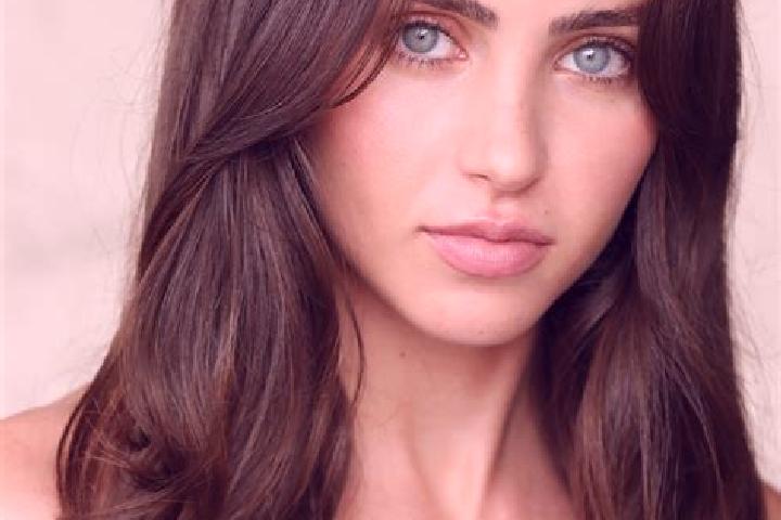 Elizabeth, 38, a brunette blue-eyed latina companion based in Wensin. Offering Fetish, Couples, A-Level. Available for incall and outcall, day and evening da...