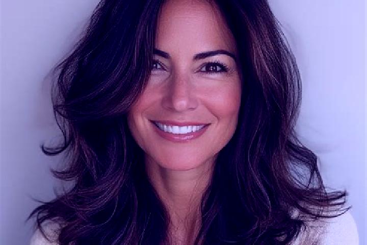 Elizabeth, 38, a brunette brown-eyed middle eastern companion based in Krotovka. Offering Dinner Date, Couples, Striptease, Massage, Girlfriend Experience. A...
