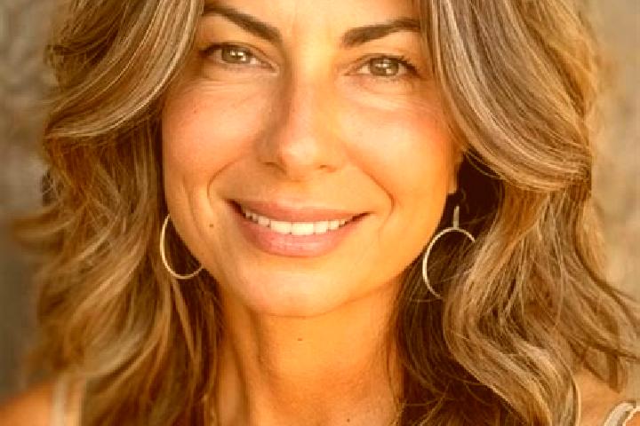 Elizabeth, 38, a brunette grey-eyed middle eastern companion based in Balcolyn. Offering Dinner Date, Deep French Kissing, Striptease. Available for incall a...