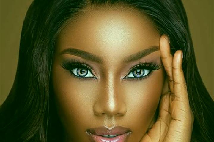 Elizabeth, 38, a chestnut blue-eyed ebony companion based in Chacte. Offering Travel Companion, BDSM, Massage. Available for incall and outcall, day and even...