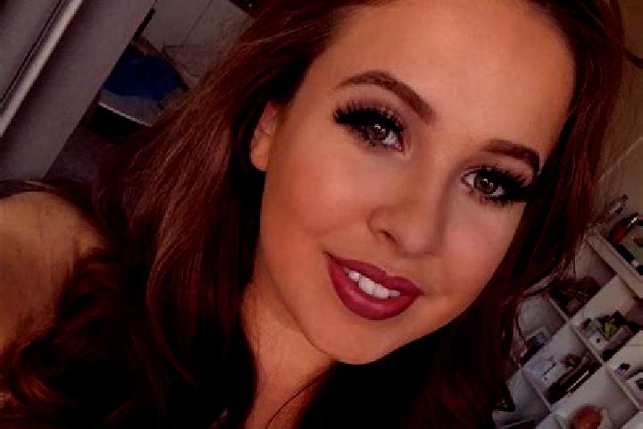 Elizabeth, 38, a dark blonde brown-eyed european companion based in Ealing. Offering Roleplay, A-Level, Erotic Massage, Dinner Date, Party Girl. Available fo...