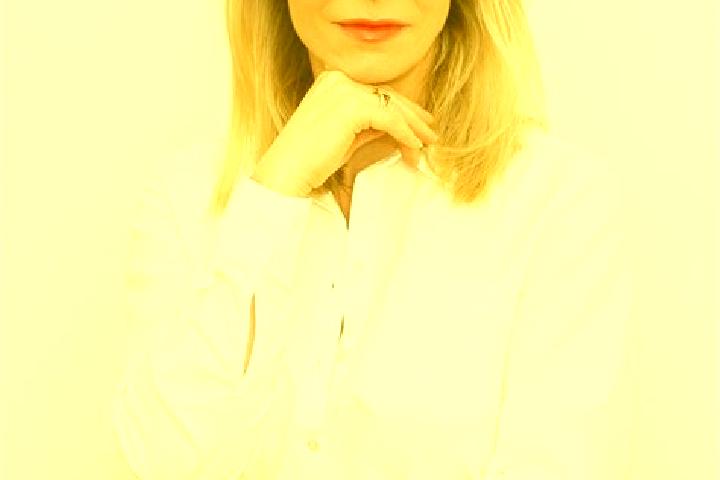 Elizabeth, 38 — Escort in Berteaucourt-les-Dames, France