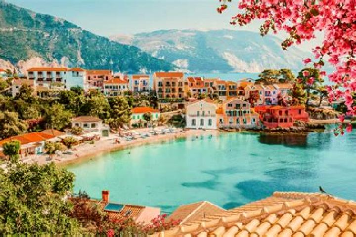 Elizabeth, 38 — Escort in Dhalamanara, Greece