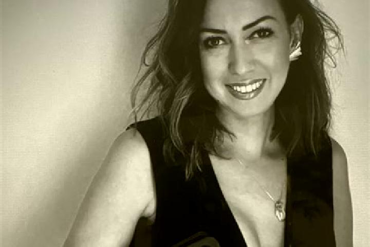 Elizabeth, 38 — Escort in Lescar, France