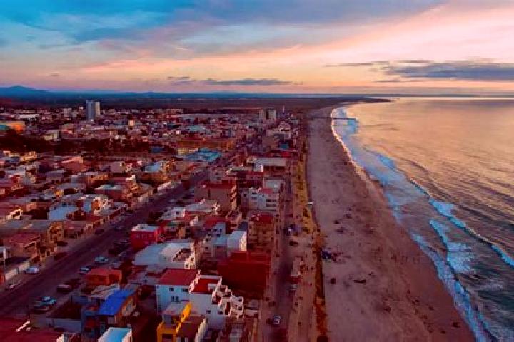 Elizabeth, 38 — Escort in San Antonio de las Palmas, Mexico