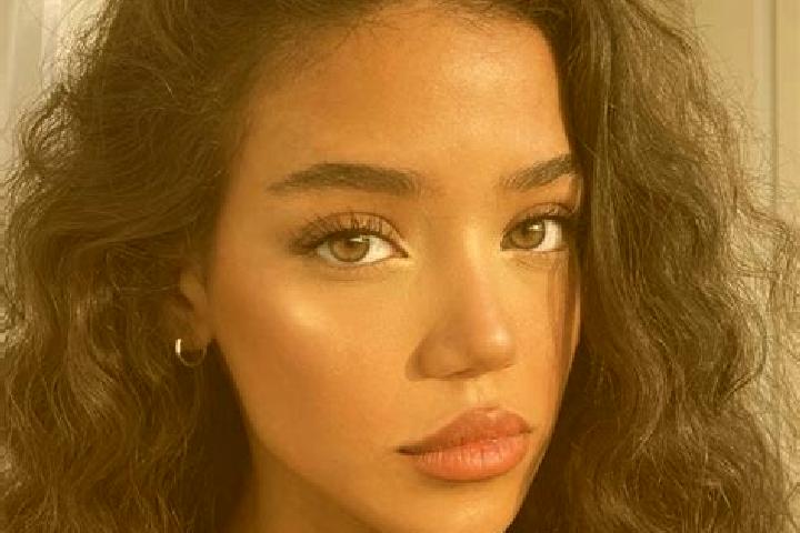 Elizabeth, 39, a black brown-eyed caribbean companion based in Asenjan. Offering Party Girl, Couples, Domination, Fetish. Available for incall and outcall, o...