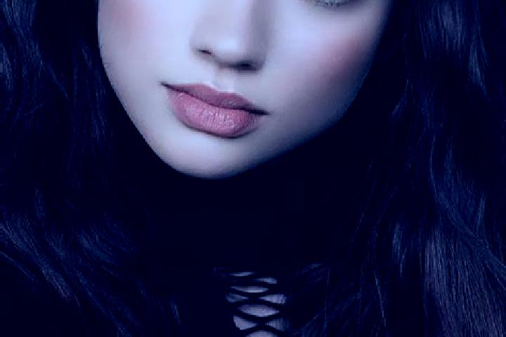 Elizabeth, 39, a brunette dark-eyed european companion based in Barzago. Offering CIM, Deep French Kissing, Domination, Travel Companion. Available for incal...