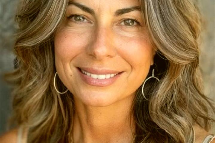 Elizabeth, 39, a brunette grey-eyed latina companion based in Viboras. Offering Travel Companion, BDSM, GFE, Massage. Available for incall and outcall, overn...
