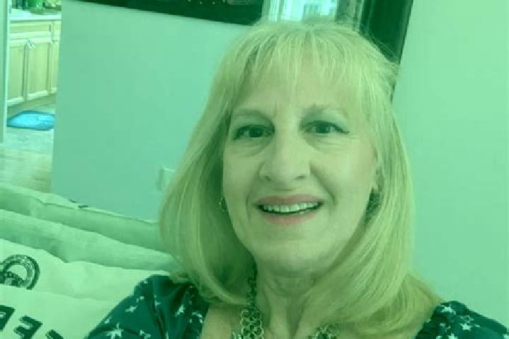 Elizabeth, 39 — Escort in Grand Bend, Canada