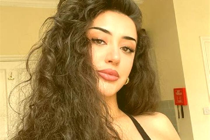 Elizabeth, 39 — Escort in Kapakli, Turkey