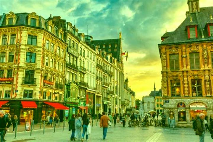 Elizabeth, 39 — Escort in La Ville-du-Bois, France