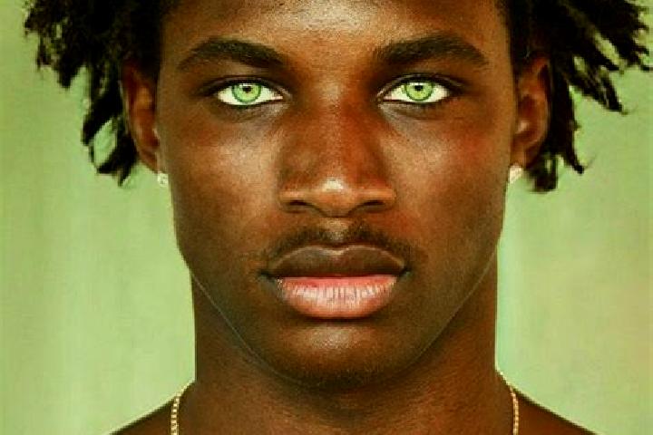 Ella, 20, a black green-eyed mixed companion based in Richwiller. Offering A-Level, OWO. Available for incall and outcall, day and evening dates.
