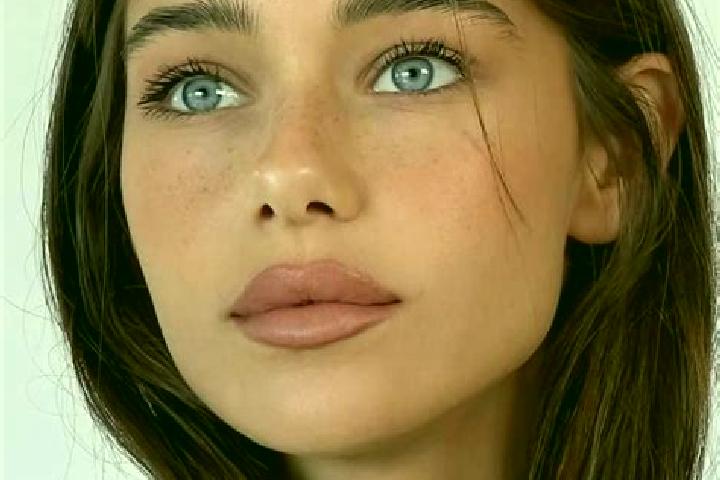 Ella, 20, a brunette grey-eyed mediterranean companion based in Lake Worth Corridor. Offering 69, CIM, Deep French Kissing, Overnight. Available for incall a...