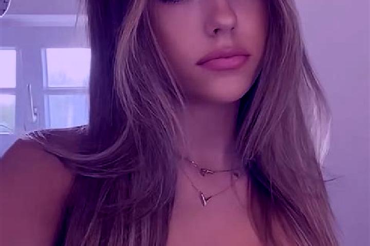 Ella, 20, a dark blonde brown-eyed middle eastern companion based in Regent s Park. Offering Girlfriend Experience, Duos, GFE. Available for incall and outca...