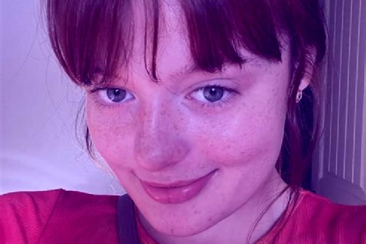 Ella, 20, a red grey-eyed caucasian companion based in Gross Koeris. Offering GFE, Roleplay, Dinner Date, Domination. Available for incall and outcall, day a...