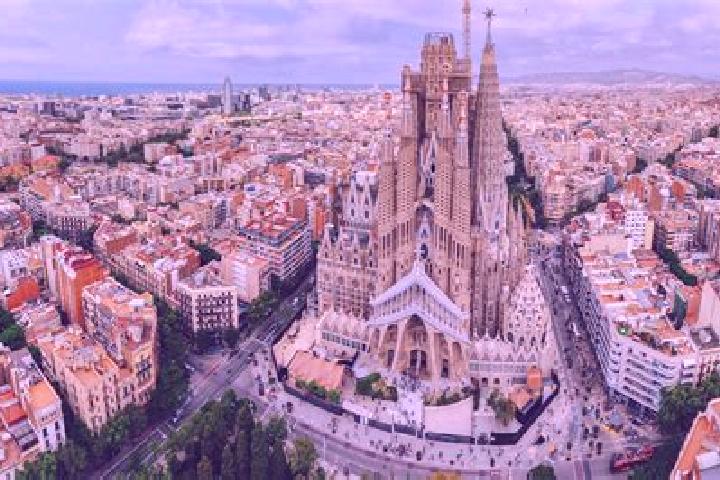 Ella, 20, a red grey-eyed european companion based in Sagrada Familia. Offering A-Level, Deep French Kissing, OWO, Domination. Available for incall and outca...