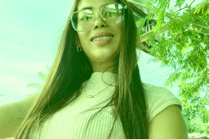 Ella, 20 — Escort in Bagontapay, Philippines