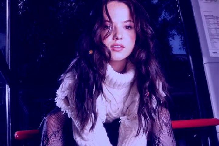 Ella, 20 — Escort in Chester Gap, United States