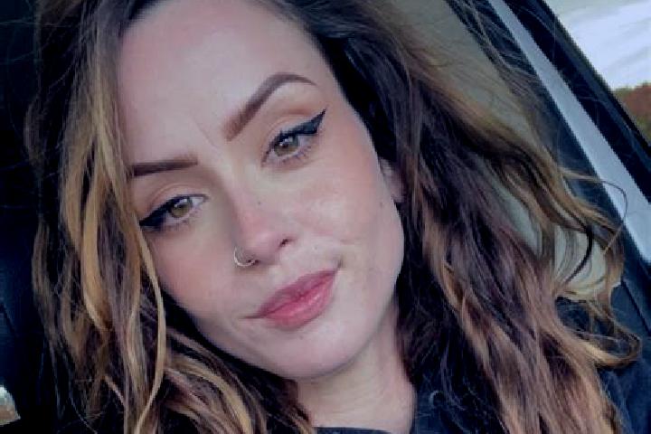 Ella, 20 — Escort in Jenison, United States