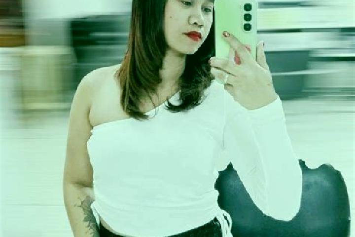 Ella, 20 — Escort in Manalongon, Philippines