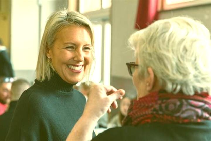 Ella, 20 — Escort in Yves-Gomezee, Belgium