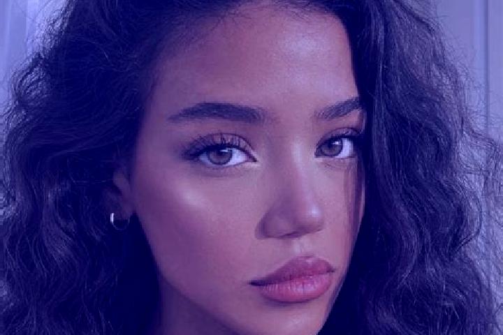 Ella, 21, a black brown-eyed caribbean companion based in Duindorp. Offering OWO, CIM, GFE, Fetish, Party Girl. Available for incall and outcall, day and eve...