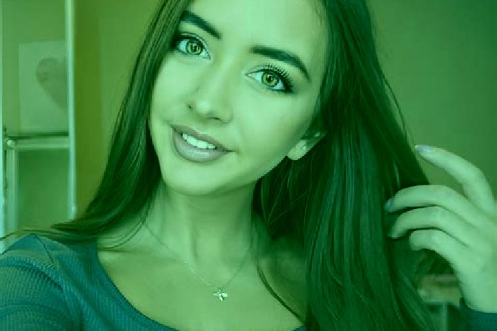 Ella, 21, a black green-eyed latina companion based in Travecy. Offering Overnight, A-Level, Roleplay, Dinner Date, 69. Available for incall and outcall, ove...