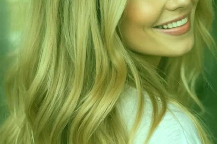 Ella, 21, a blonde hazel-eyed ebony companion based in West Clandon. Offering Travel Companion, Deep French Kissing. Available for incall and outcall, overni...