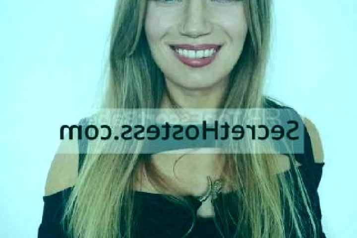 Ella, 21 — Escort in Bordeaux, France
