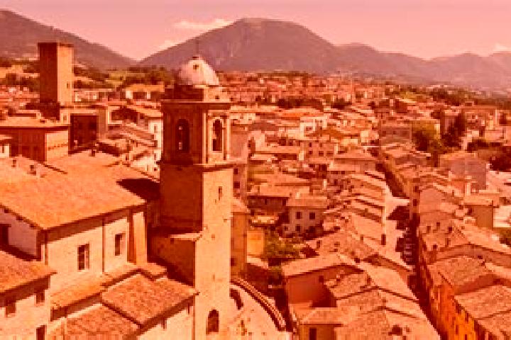 Ella, 21 — Escort in Castelraimondo, Italy