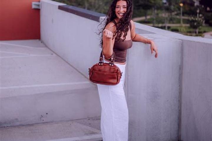 Ella, 21 — Escort in Hoffman, United States