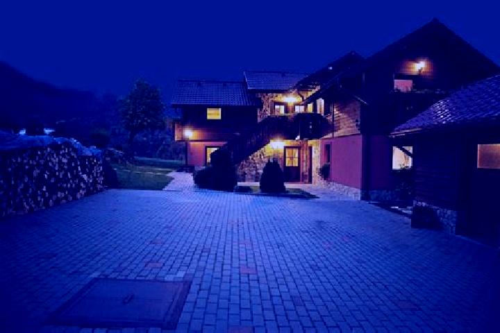 Ella, 21 — Escort in Kraliky, Slovakia