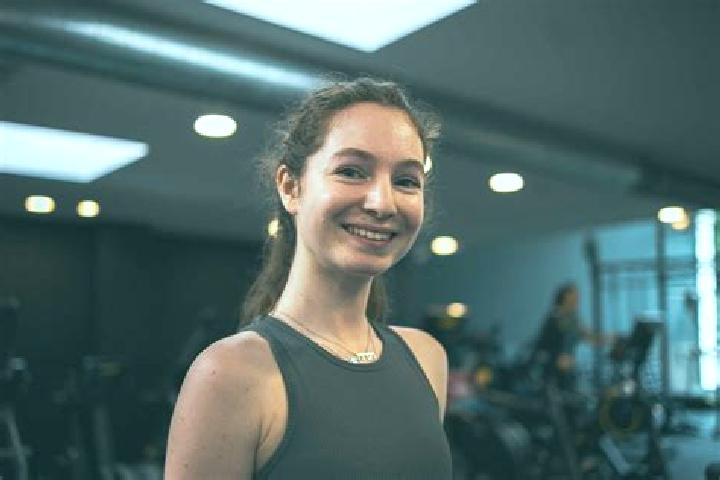 Ella, 21 — Escort in Oostkamp, Belgium