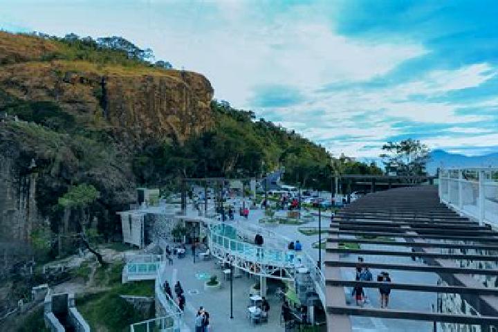 Ella, 21 — Escort in Panchimalco, El Salvador
