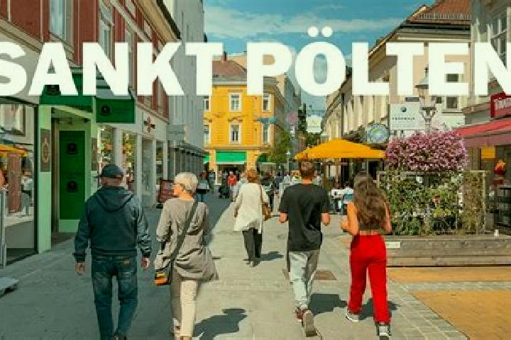 Ella, 21 — Escort in Sankt Poelten, Austria