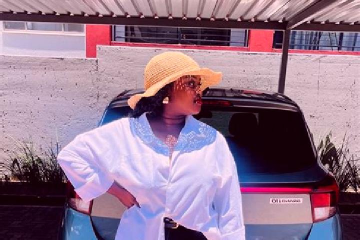 Ella, 21 — Escort in Schoemansdal, South Africa