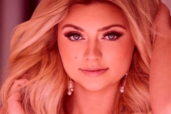 Ella, 21 — Escort in Slater, United States
