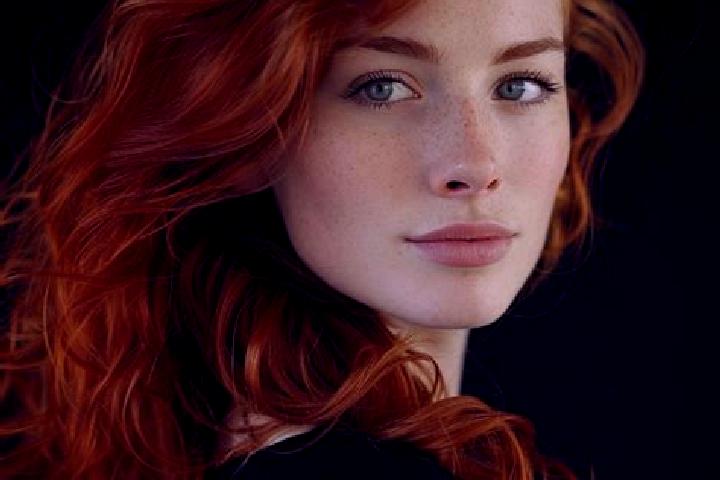 Ella, 22, a auburn green-eyed mixed companion based in Chiras. Offering BDSM, Deep French Kissing, A-Level, Tantra. Available for incall and outcall, overnig...