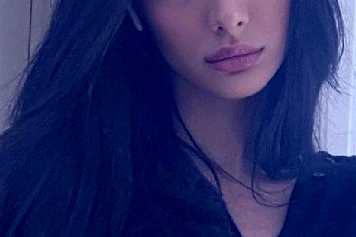 Ella, 22, a black dark-eyed middle eastern companion based in Buzim. Offering Travel Companion, Striptease, Deep French Kissing, Roleplay. Available for inca...