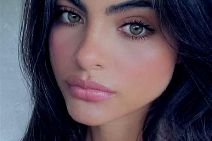 Ella, 22, a black hazel-eyed caucasian companion based in Bukoba. Offering Erotic Massage, Domination, 69. Available for incall and outcall, overnight bookin...