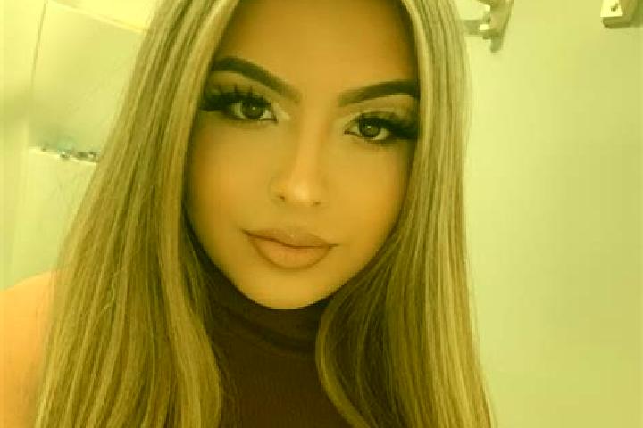 Ella, 22, a blonde brown-eyed latina companion based in Collecorvino. Offering Striptease, GFE, Overnight. Available for incall and outcall, overnight bookin...