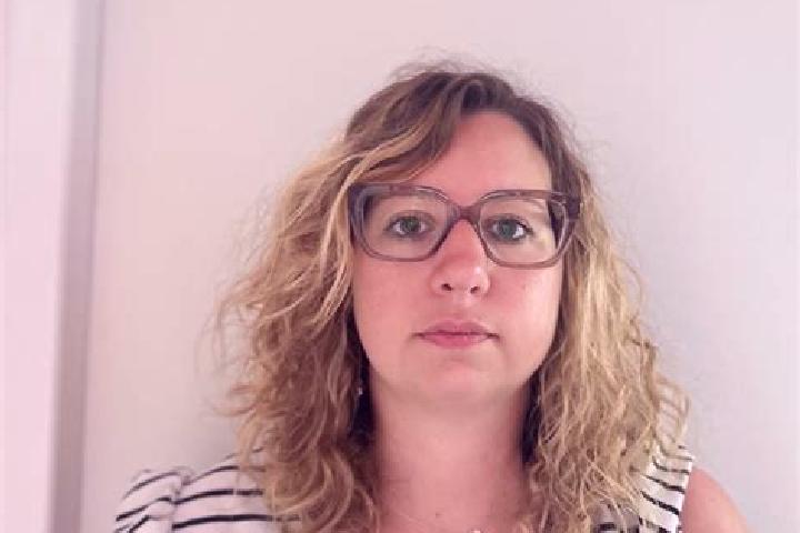 Ella, 22 — Escort in Berneau, Belgium