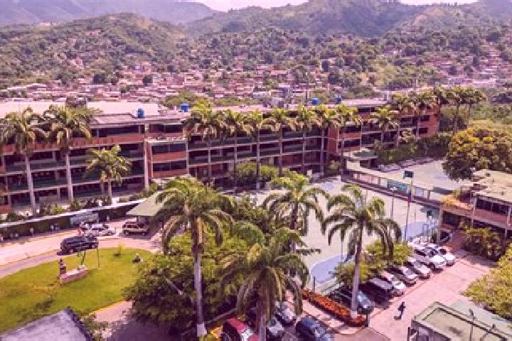 Ella, 22 — Escort in Guatire, Venezuela